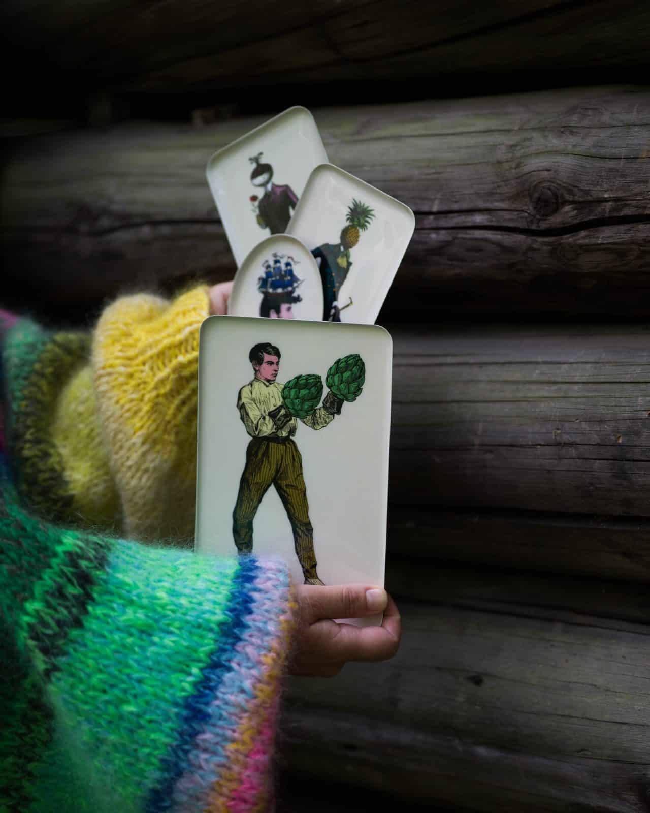 Liten bricka "Arti Show"